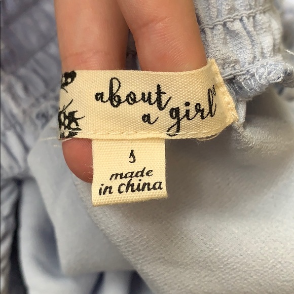 Light blue off-shoulder blouse - Picture 4 of 4